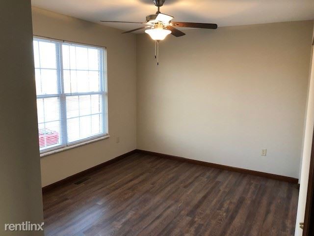 Building Photo - 2 br, 1.5 bath  - 7540 Waterford Pl