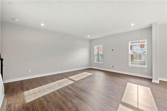 Building Photo - 240 Cranesbill Dr