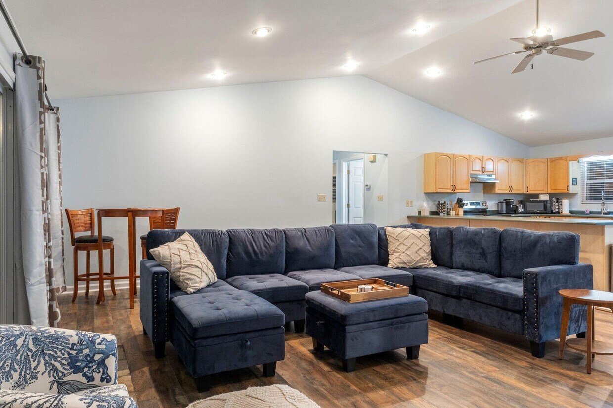 Foto principal - 160 Hugh Dorsey Rd