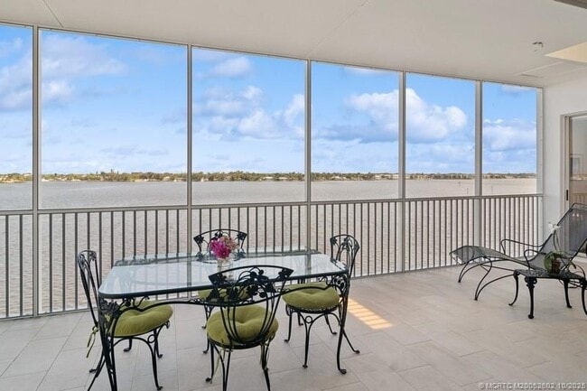 Foto del edificio - 1130 SW Chapman Way