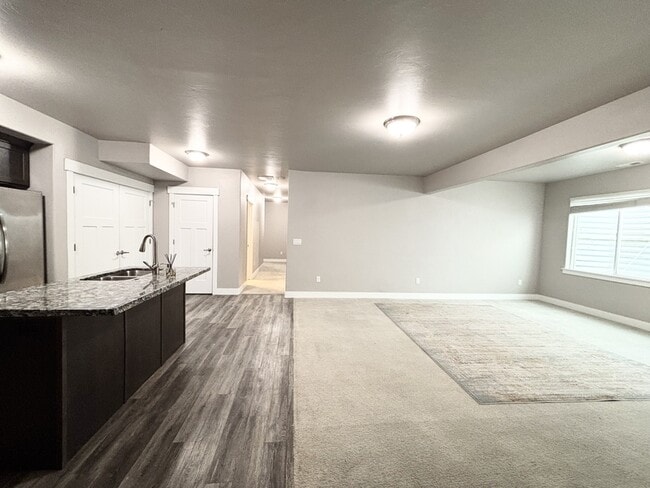 Photo - 11528 S 4055 W Apartment