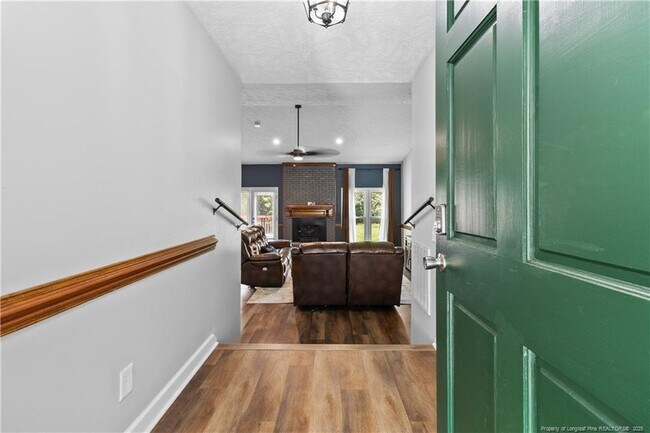 Foto del edificio - 6617 Idlewood Ct