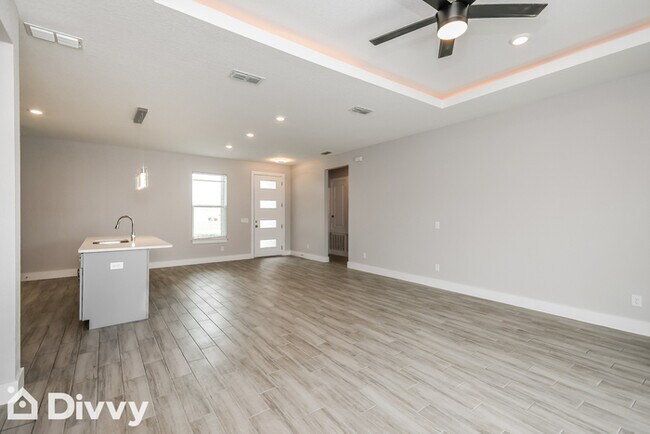 Building Photo - 1202 N Platte Ct