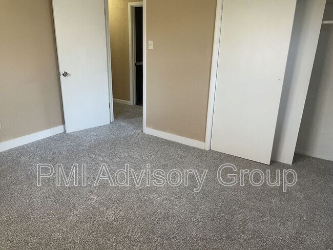 Foto del edificio - 3510 SW Clare Ave