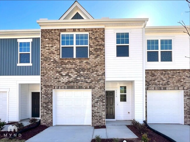 Building Photo - 3021 Fulong Dr