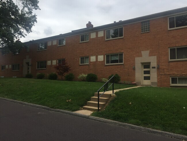 Foto del edificio - 1223 Elm Dr