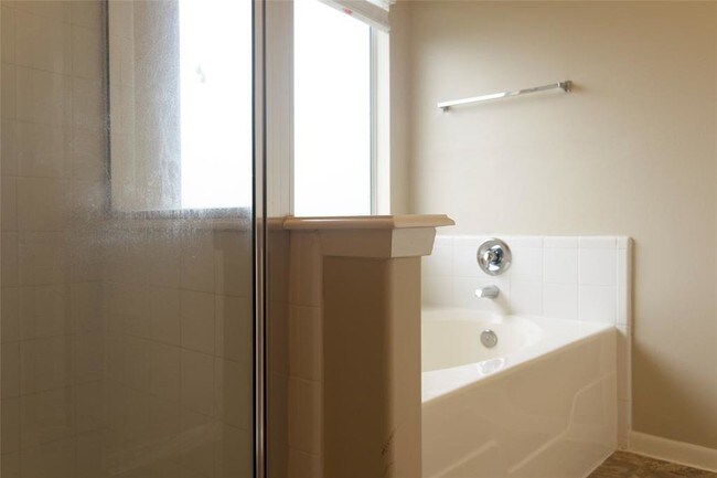 Foto del edificio - 6335 Wellington Meadows Dr.