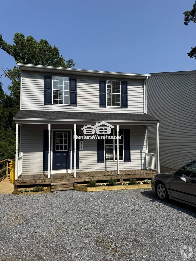 Building Photo - 455 Broadwater Rd