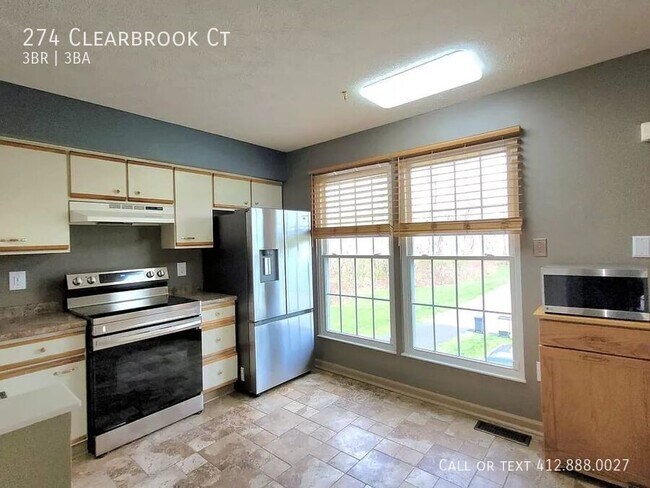 Foto del edificio - 274 Clearbrook Ct