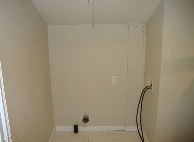 Foto del edificio - 4 br, 4 bath House - 308 North Linn Street...