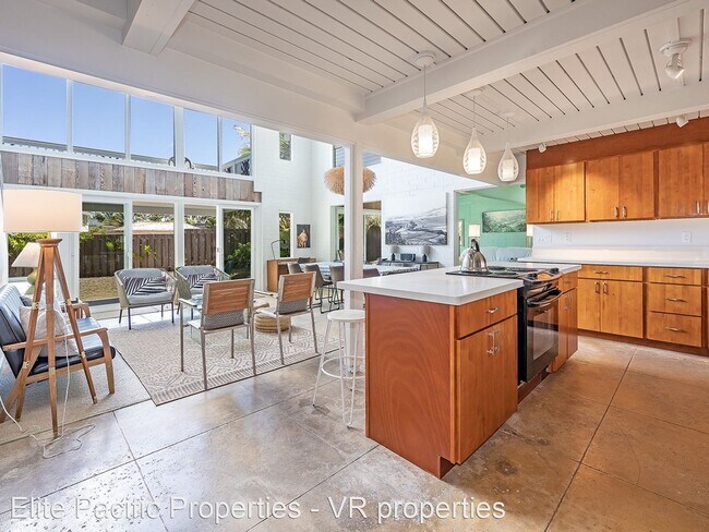 Foto del edificio - 6 br, 4 bath House - 100 N Kalaheo Ave #C