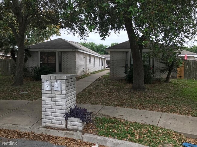 Foto del edificio - 2 br, 2 bath  - 6700 N 7th Ct