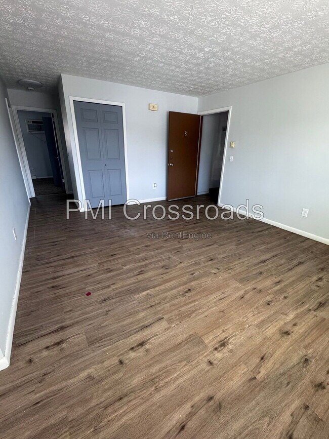 Foto del edificio - 1806 Whipple Ave NW