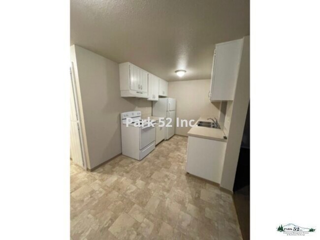 Foto del edificio - 6450 S Mason Ave
