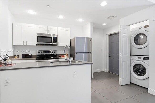 Photo - 541 NW 33rd St Apartment