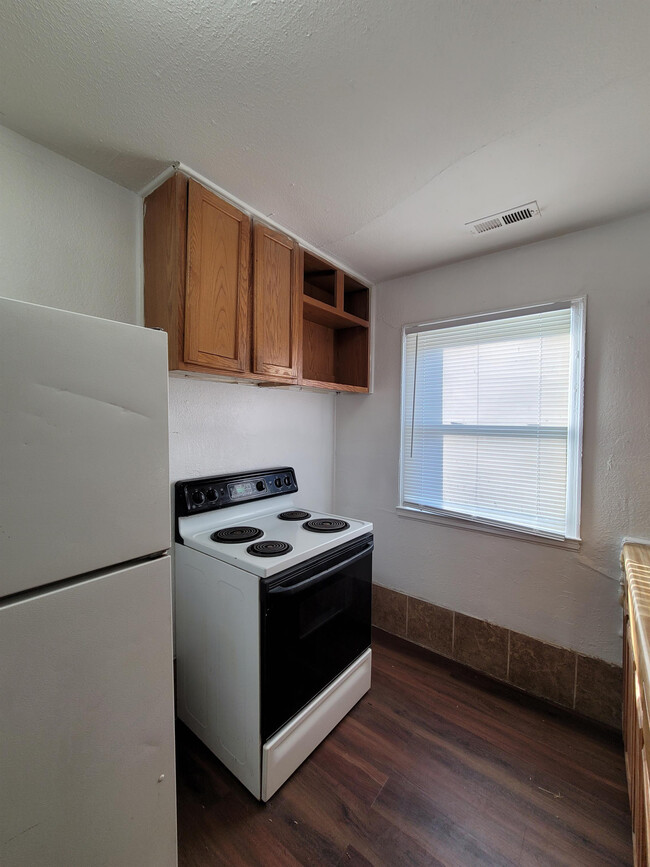 Foto del edificio - 2502 E Graham St