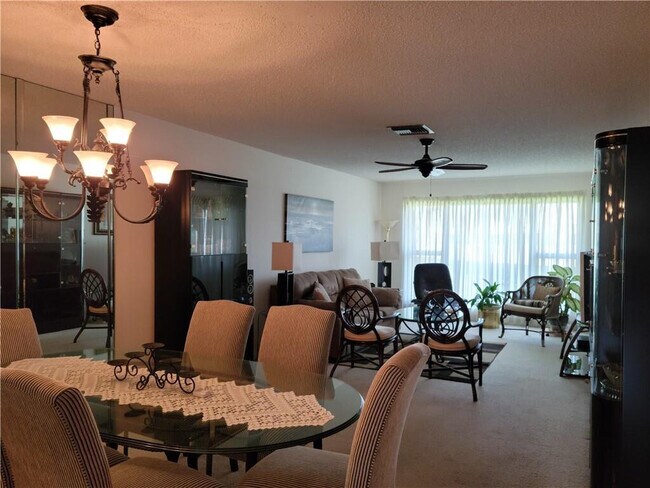 Foto del edificio - 5753 Spindle Palm Ct