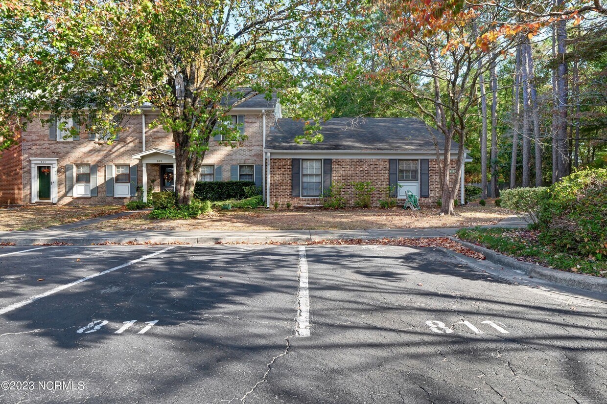 811 Seabury Ct, Wilmington, NC 28403 Townhome Rentals in Wilmington