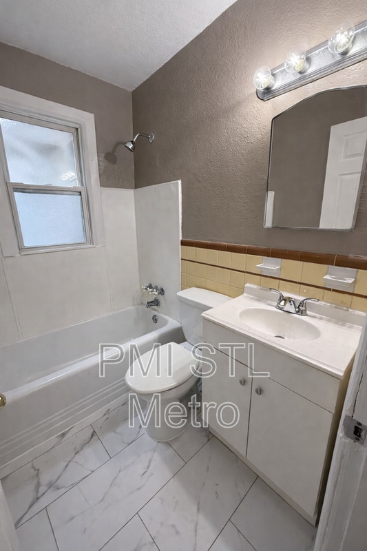 Foto del edificio - 7008 Paisley Dr