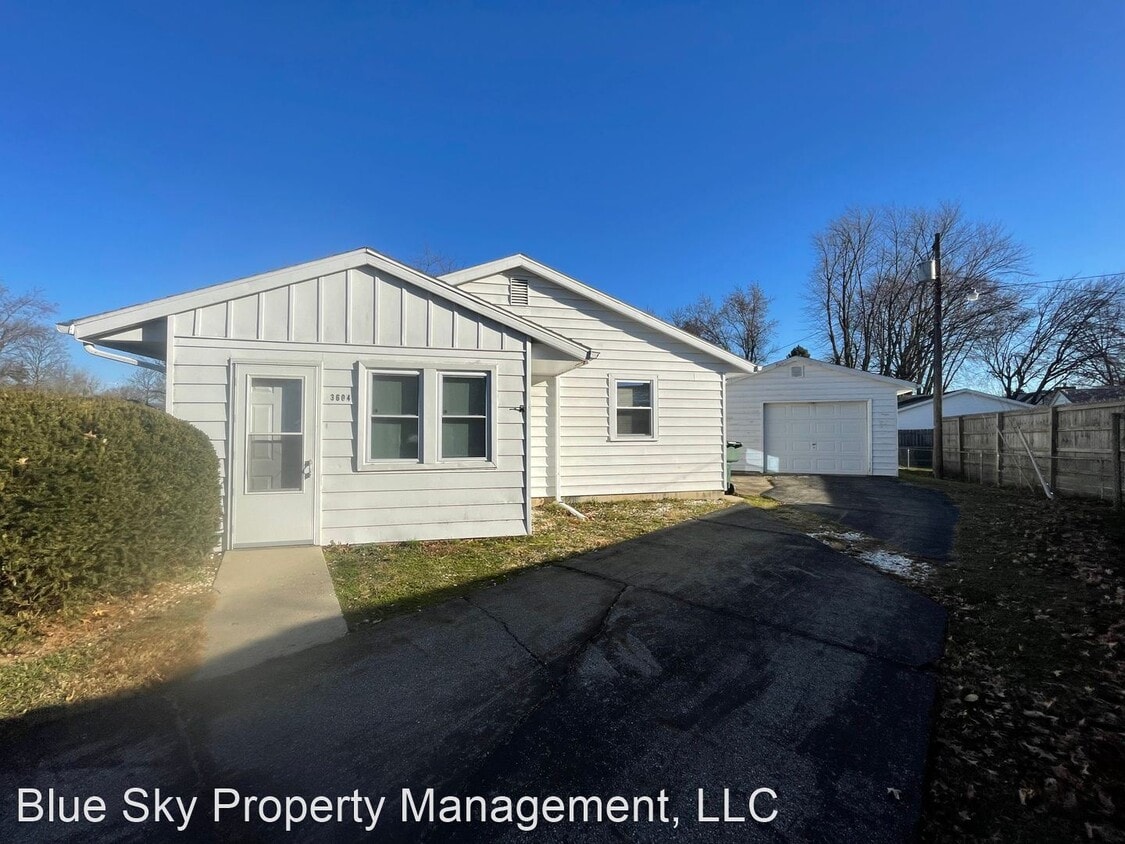 Primary Photo - 3 br, 1.5 bath House - 3604 N Vernon Dr