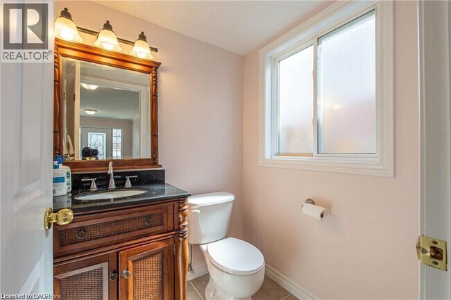 Building Photo - 507 American Beech Ave
