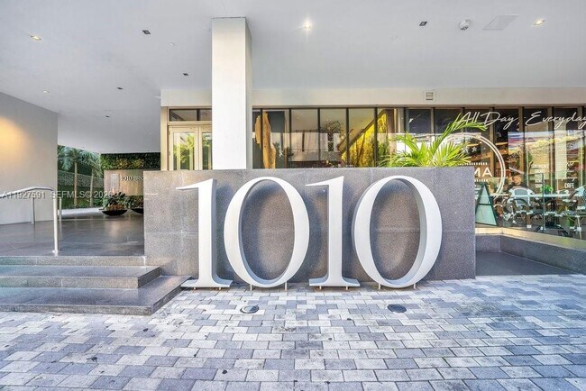 Foto del edificio - 1010 Brickell Ave