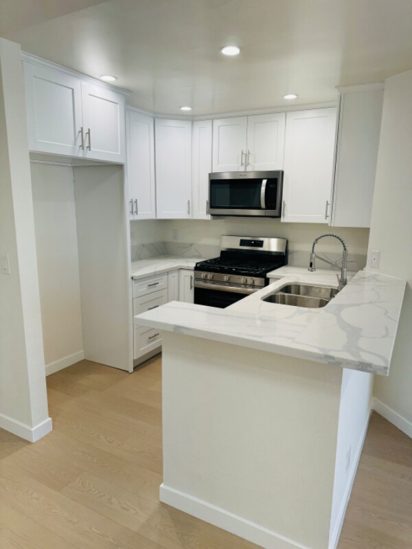Foto del edificio - 5259 Cartwright Ave