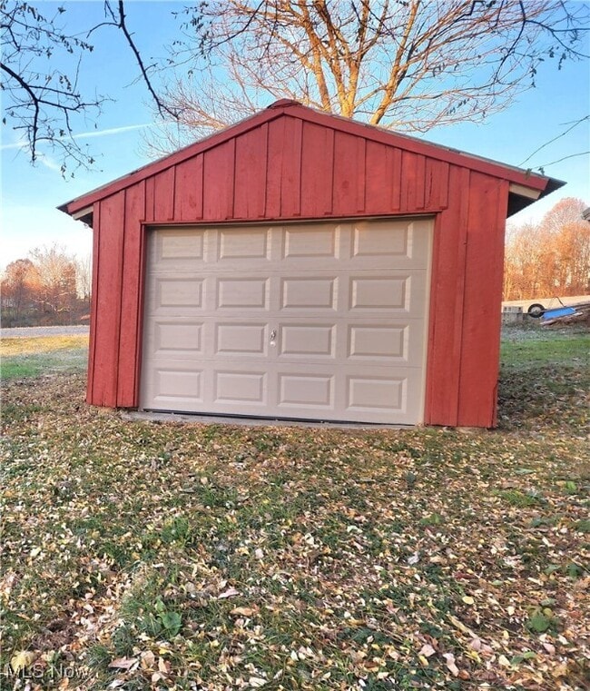 Building Photo - 5085 Frazeysburg Rd