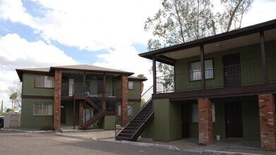 Building Photo - 1438 N Shill Dr