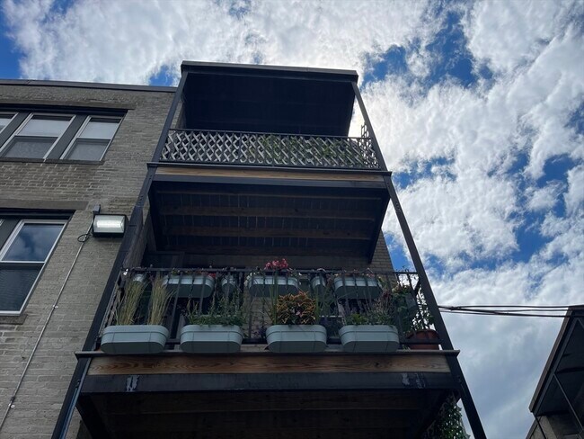 Foto del edificio - 10 Kinross Rd