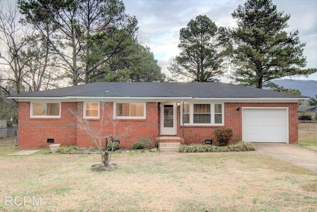 Building Photo - 13001 Chaney Thompson Rd SE