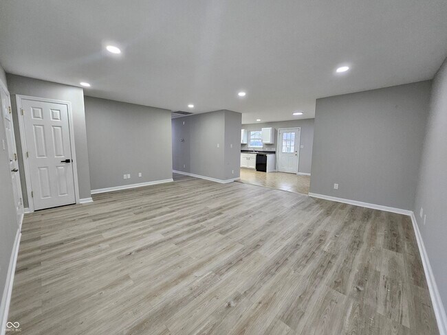 Foto del edificio - 3534 Hunt St