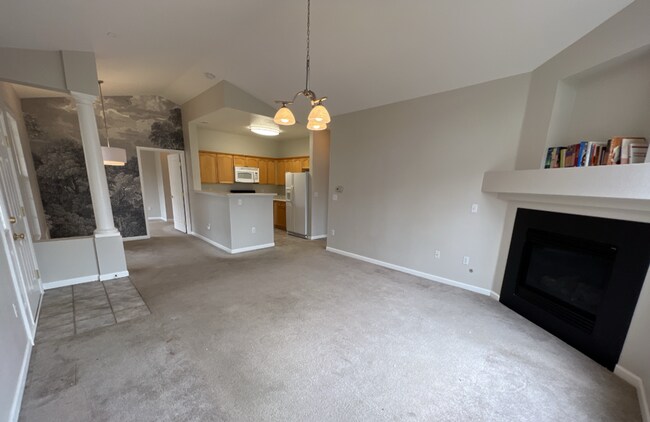 Building Photo - Upper Level Condo Near Cherry Creek State ...