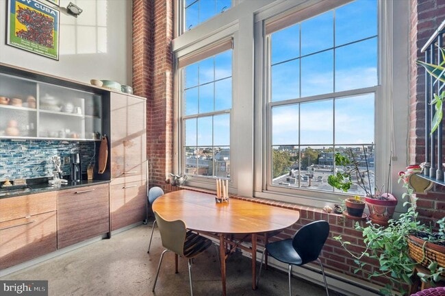 Building Photo - 1101 Washington Ave