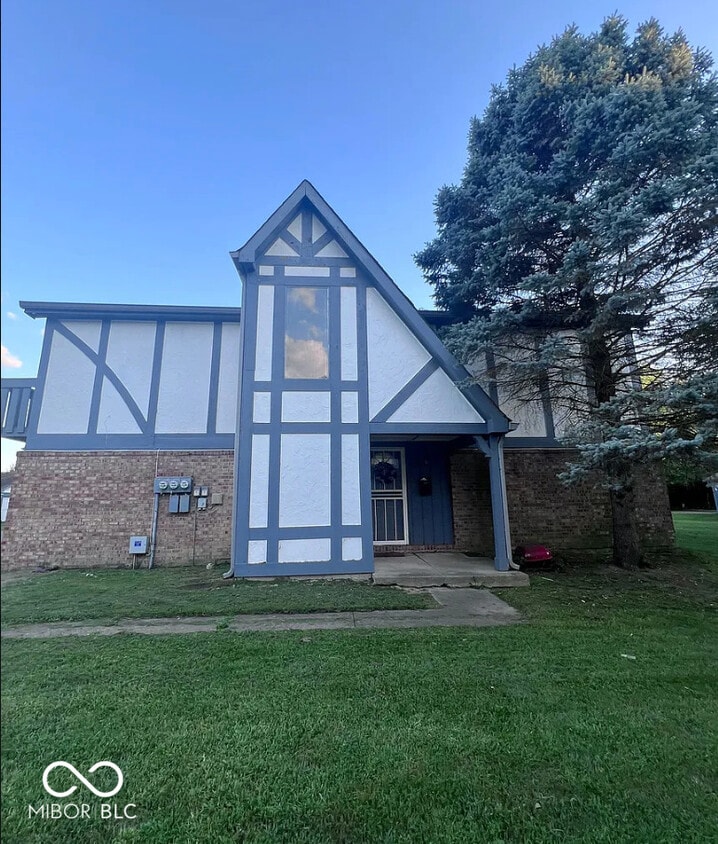 Primary Photo - 3674 Newgate Ln