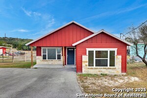 Foto del edificio - 2720 Golf Dr