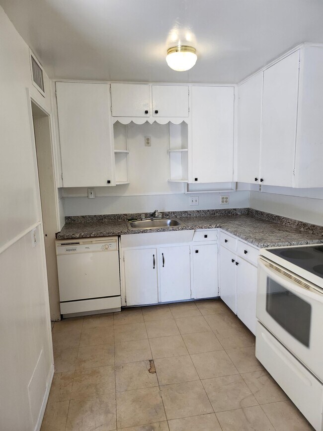 3763 E Hardy Dr photo'