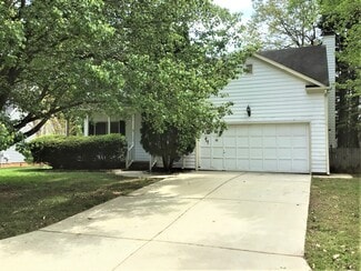 Building Photo - 1305 Groveland Trl