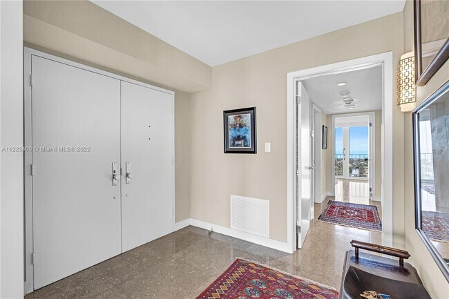 Foto del edificio - 881 Ocean Dr