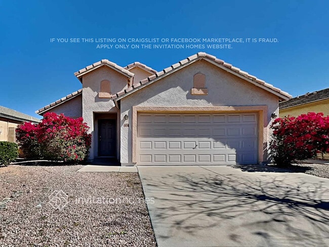 Building Photo - 10780 W Roanoke Ave