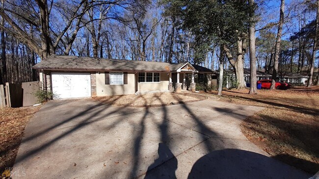 Foto del edificio - 2236 Brannen Rd SE