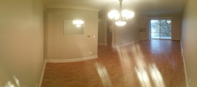 Building Photo - 1301 S Finley Rd