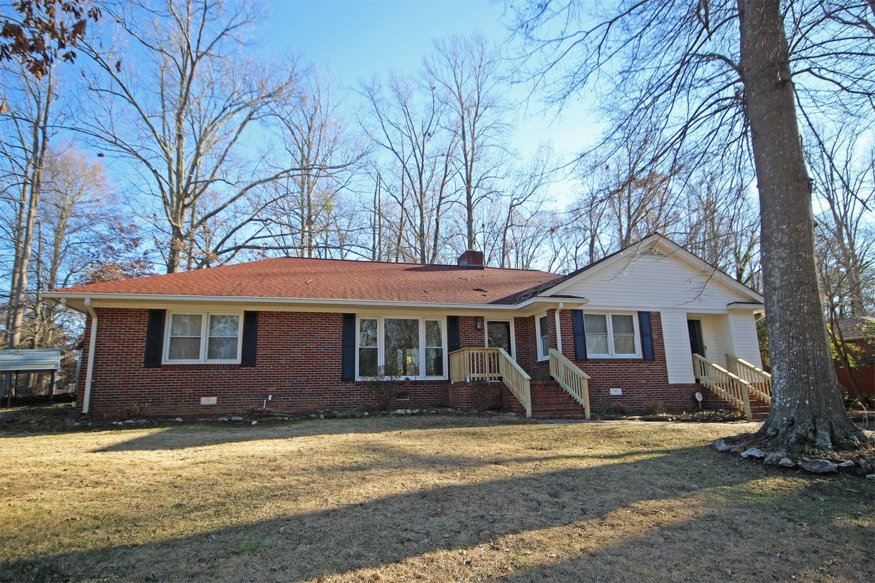 214 Woodvale Ave, Fountain Inn, SC 29644 House for Rent in Fountain