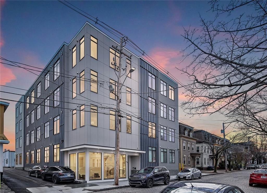 Foto principal - 468 W Fountain St
