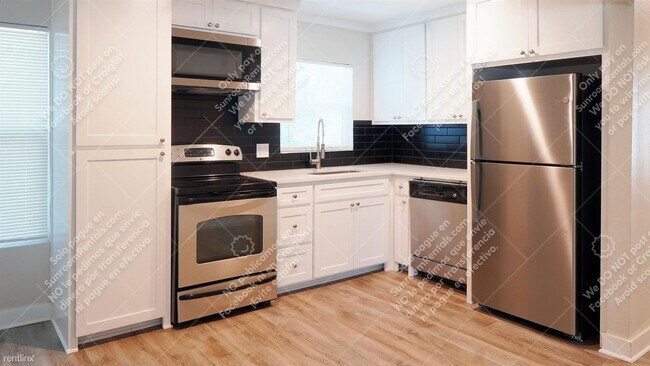 Foto del edificio - 4 br, 2 bath House - 709 E Dallas St