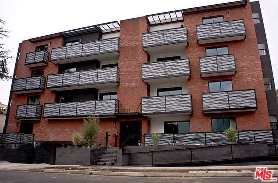 11811 Darlington Ave, Los Angeles, CA 90049 Apartments in Los Angeles