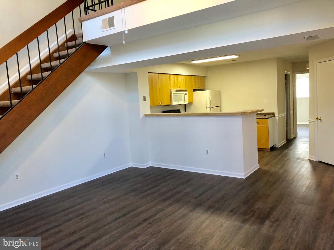 Foto principal - 1617 Carriage House Terrace