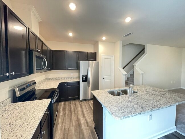 Building Photo - 713 Ambrose Hl Ln