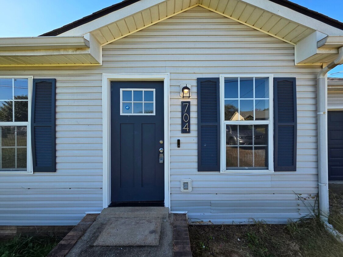 Foto principal - Comfort and Convenience Ranch Home Awaits ...