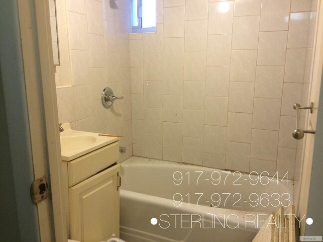Foto del edificio - 2430 23rd St